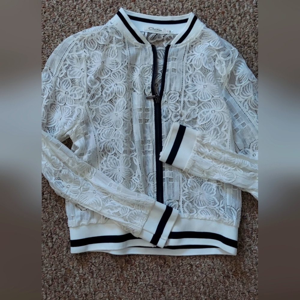 Lace jacket sipper white size M see through